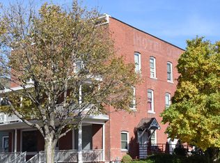 624 S Clinton St APT 11, Iowa City, IA 52240