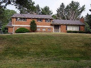 30725 Roberts Drive  Franklin, MI  48025
