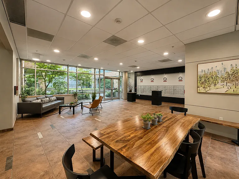 701 Columbia St #107 — Photo 12