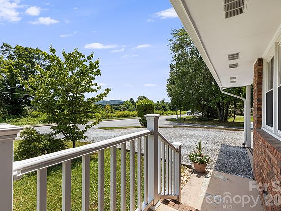 5th image of 490 Ecusta Rd