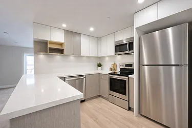 433 Pulaski Street, #1