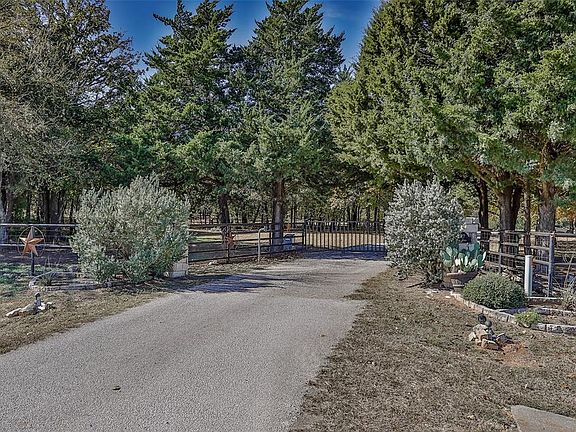 1017 Fm 3496 Gainesville Tx 76240 Mls 14467465 Zillow