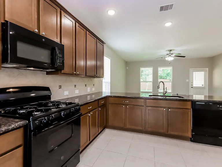 614 Companion Dr — Photo 8
