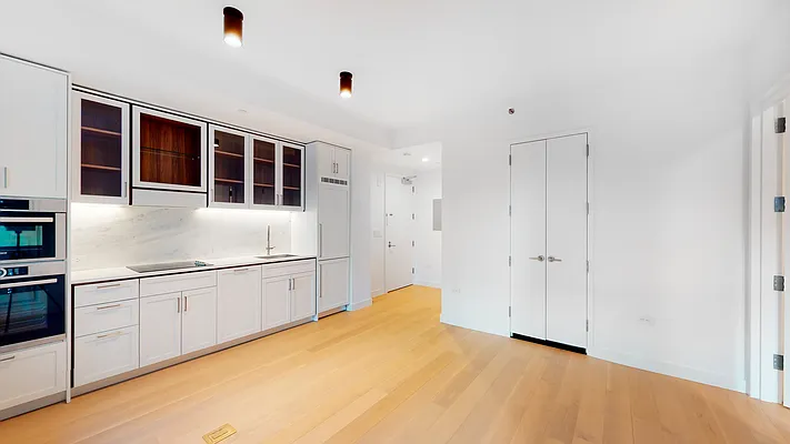 Rented by Brown Harris Stevens | media 20