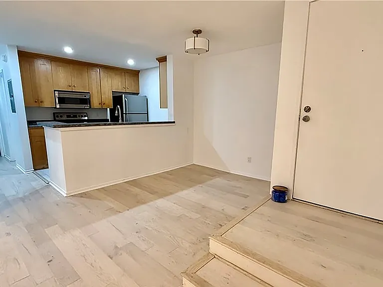 4900 Overland Ave #178 — Photo 3