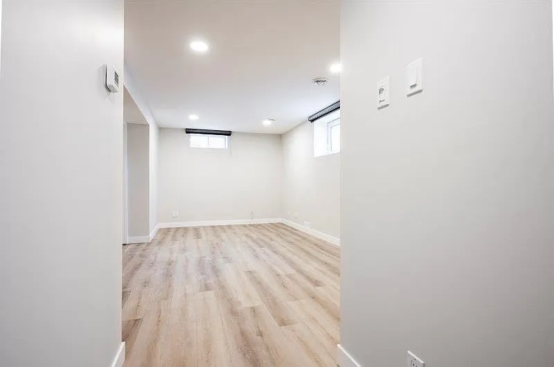 2 bed, 822 sqft, $1,400 — Photo 2