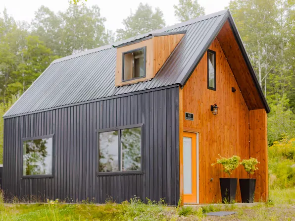 44 Crie Hill Road, Liberty, ME 04949