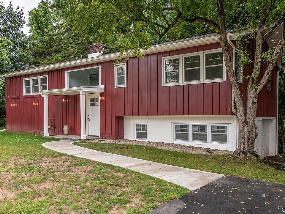 1st image of 33 Horizon Hill Drive