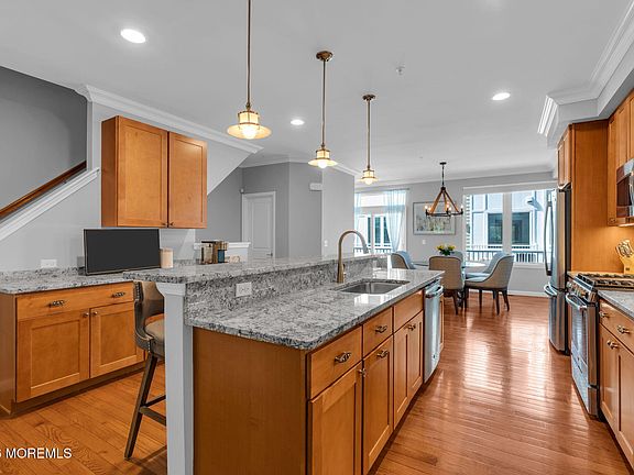 2nd image of 803 Kingsley Street #2