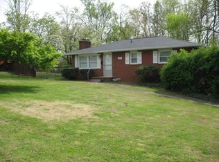 1325 Pandora Rd, Knoxville, TN 37919