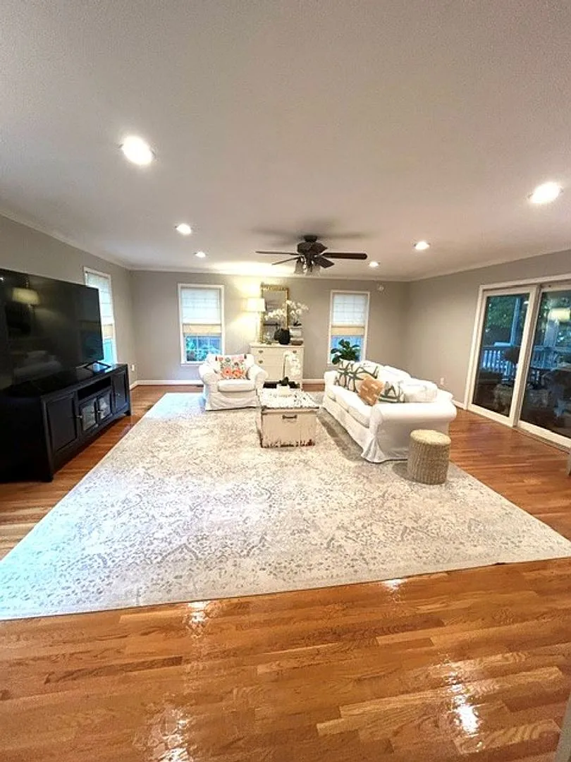 T.R. Lawing Realty Property — Photo 4