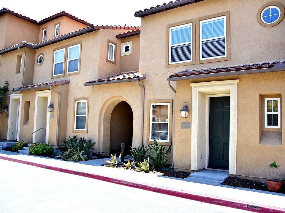 1st image of 17071 Calle Trevino Unit 11