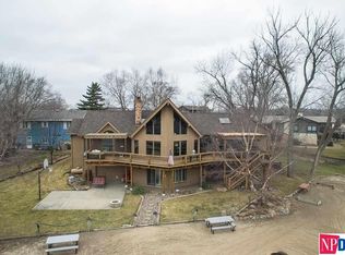 12901 Lake View Dr, Springfield, NE 68059