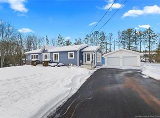 3 McLean Ave, Oromocto, NB E2V3N6