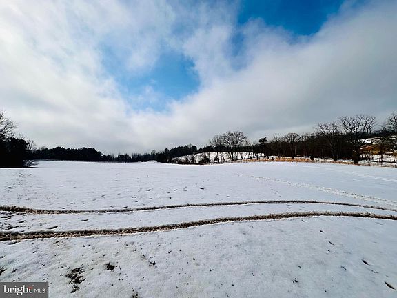 3rd image of 28010 Ridge Rd