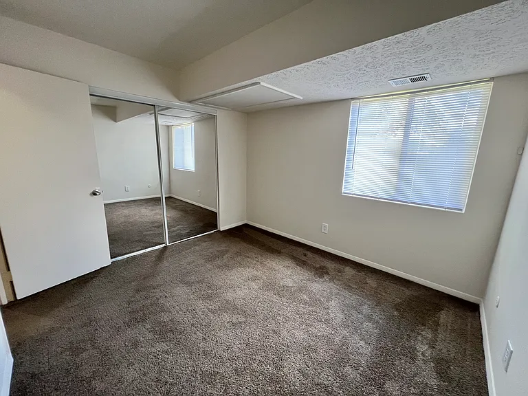 Glenview Apartments — Photo 81