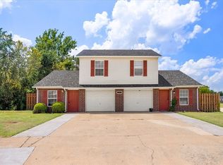 3505 SW Victoria Pl, Bentonville, AR 72712