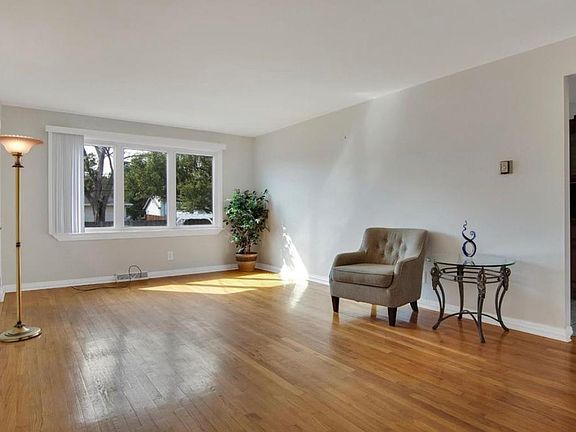 5th image of 6618 Grand Ave
