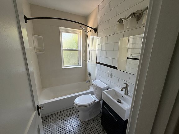 5th image of 6148 Columbia Ave APT 2W