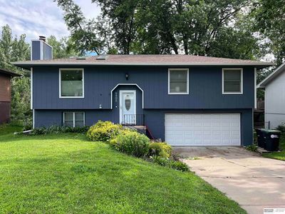 9405 Maplewood Blvd, Omaha, NE, 68134
