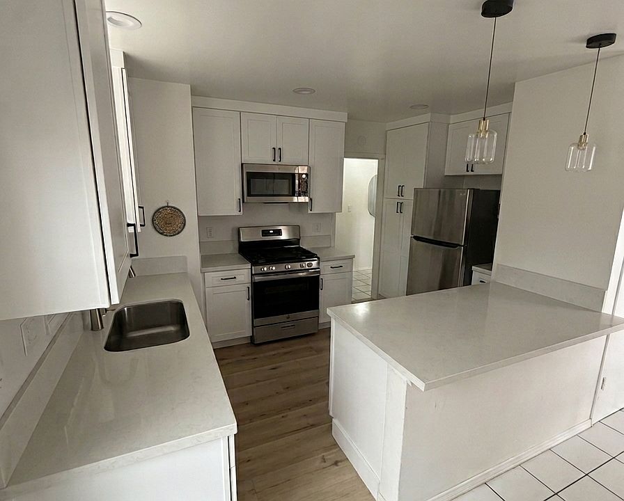 1st image of 4750 W 162nd St