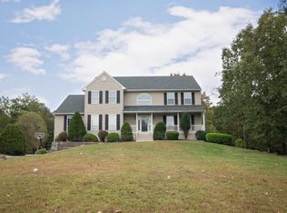 610 Winterberry Blvd, Jackson, NJ