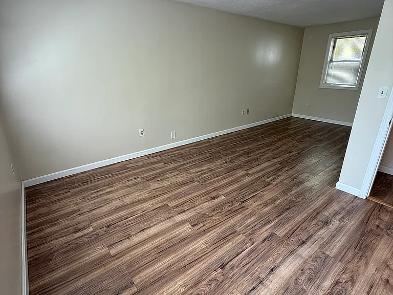 2 Flanders Ct #1 — Photo 22