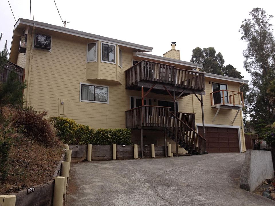1st image of 627 Club House Dr