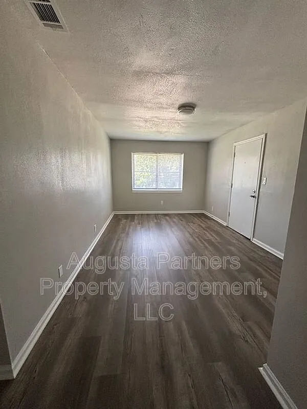 1 bed, 1.0 bath, 542 sqft, $760 — Photo 3