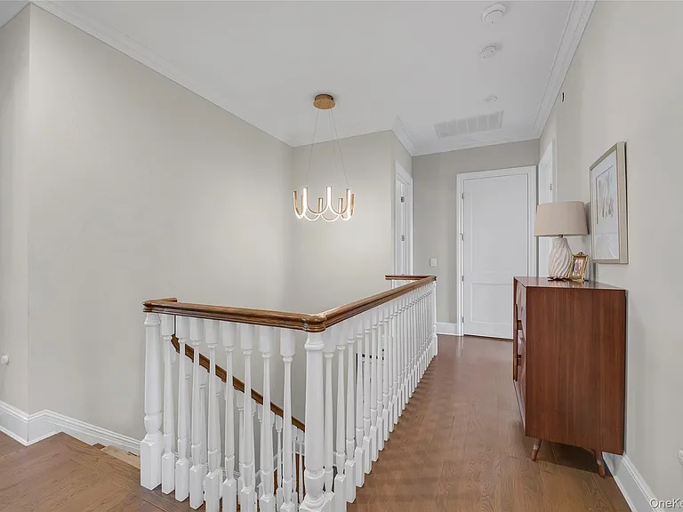 402 Grist Mill Cir — Photo 11