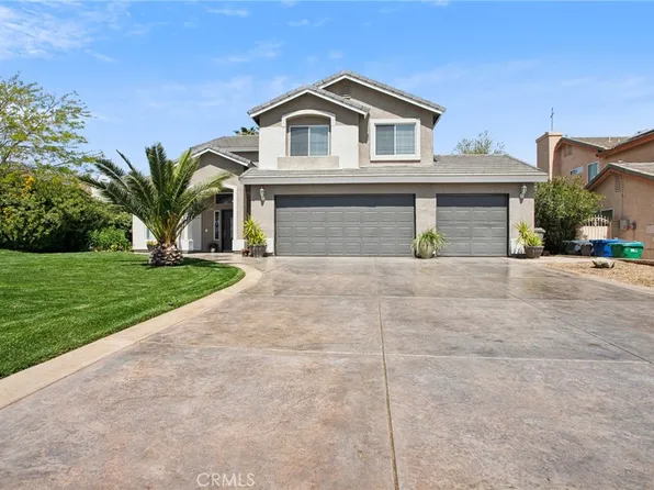 6747 Teasdale St, Lancaster, CA 93536
