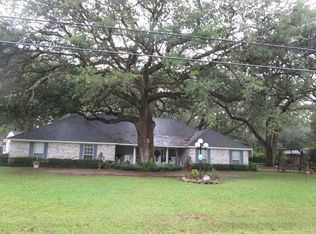 3716 Wildwood Rd, Moss Point, MS 39562