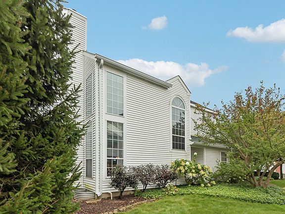 3rd image of 109 Lauralton St #10