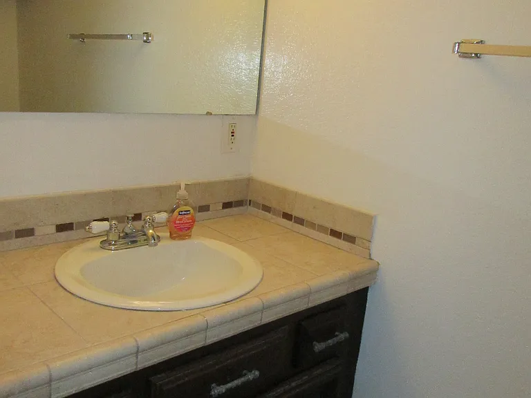 209 Kino Springs Dr #C — Photo 20