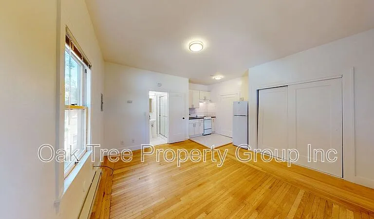 535 41st St #15 — Photo 5