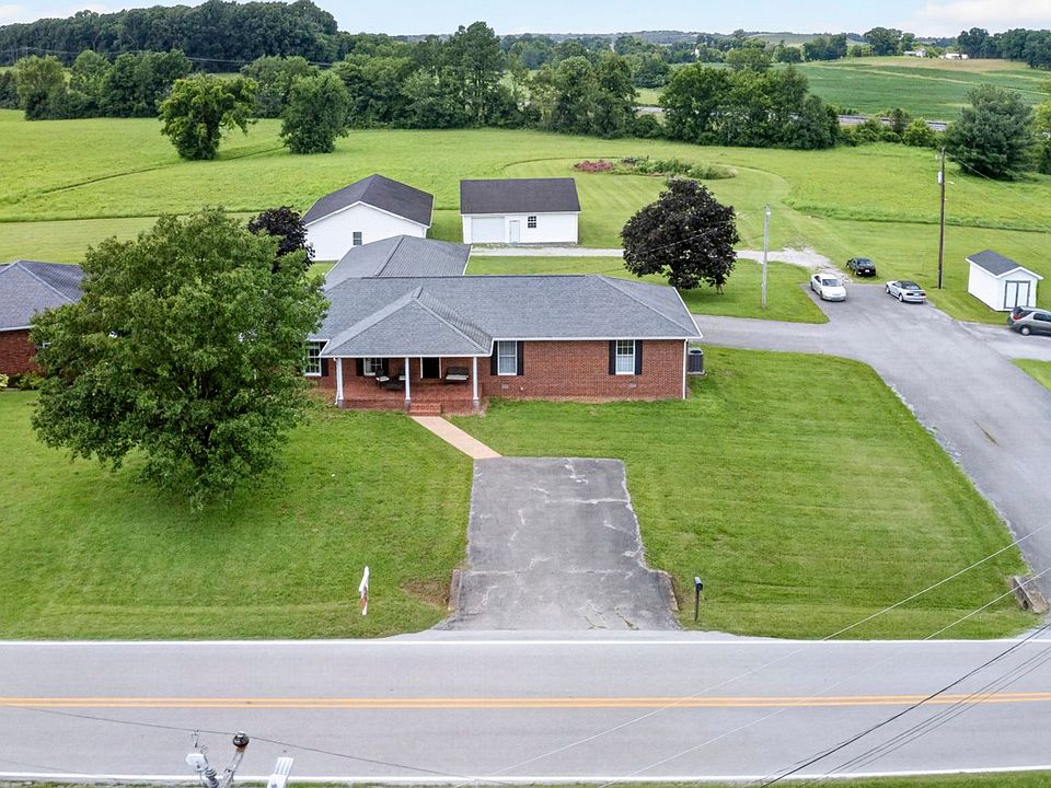 1st image of 918 Sanderson Dr