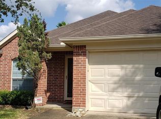 2013 Roaring Springs Dr, Pearland, TX 77584