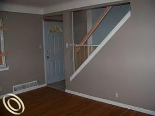 3rd image of 2135 Oceana St
