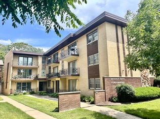10425 S Hale Ave APT 3A, Chicago, IL 60643