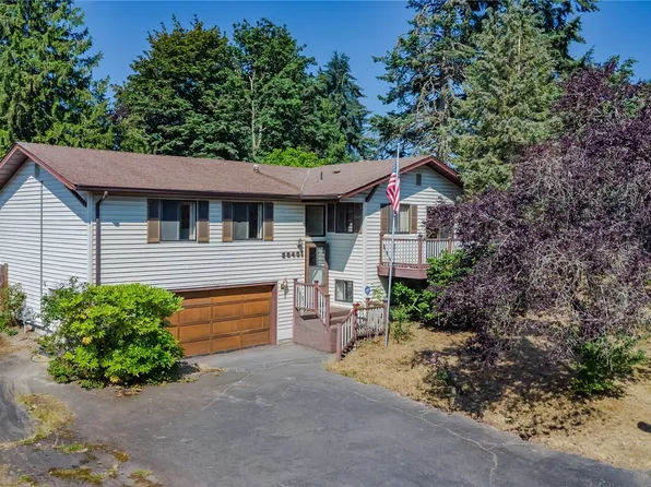 25401 35th Place S, Kent, WA 98032