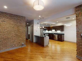220 E 44th St #1G, Chicago, IL 60653