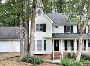 1526 Scholar Dr, Lawrenceville, GA 30044