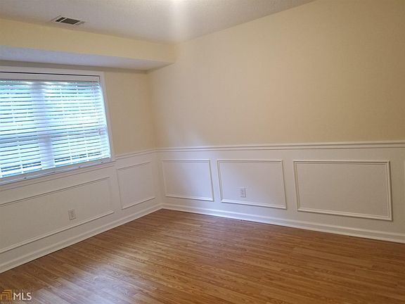4th image of 3766 Hollow Oak Ln