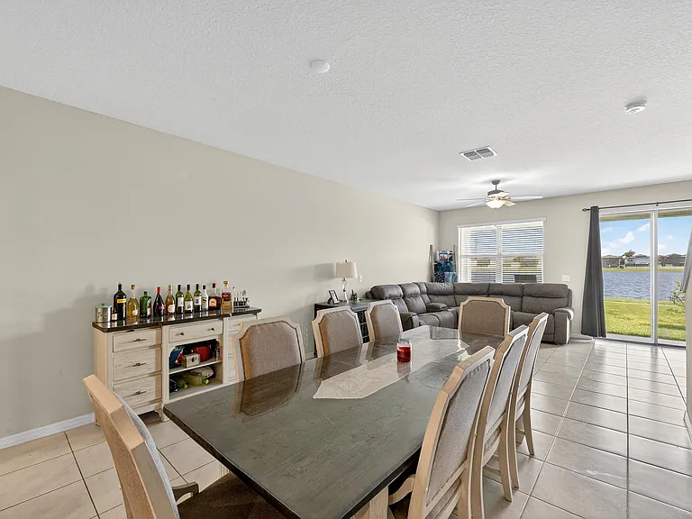 824 Royal Empress Dr — Photo 19