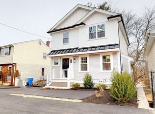 129 Lakeview Ave, Waltham, MA 02451