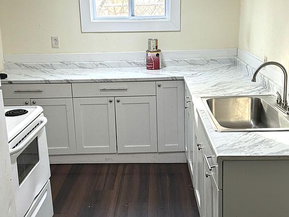 5th image of 1605 Martin Ave #1605
