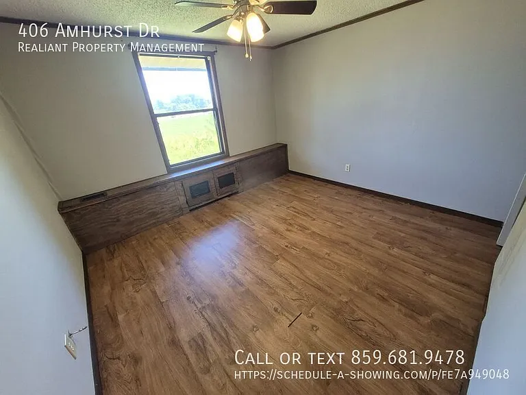 406 Amhurst Dr — Photo 8
