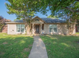 2406 Spring Meadow Dr, Mesquite, TX 75150