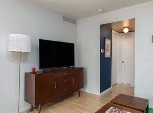 1163 Appleseed Ln APT B, Saint Louis, MO 63132 | Zillow