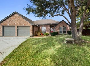2311 Richmond Cir, Mansfield, TX 76063